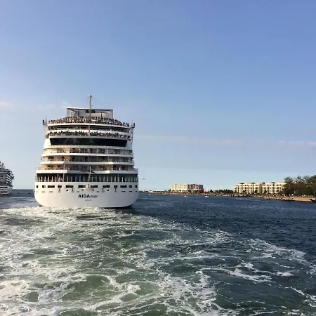 Lotsenhaus, Suedblick, Ein Traum 아파트 로스토크